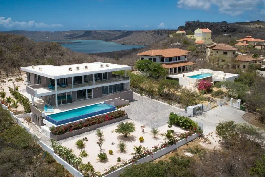 ODViYjM0NGUtMGJhNi00YTMzLWJjMDQtZDQ5OTBmNzlhM2Zk